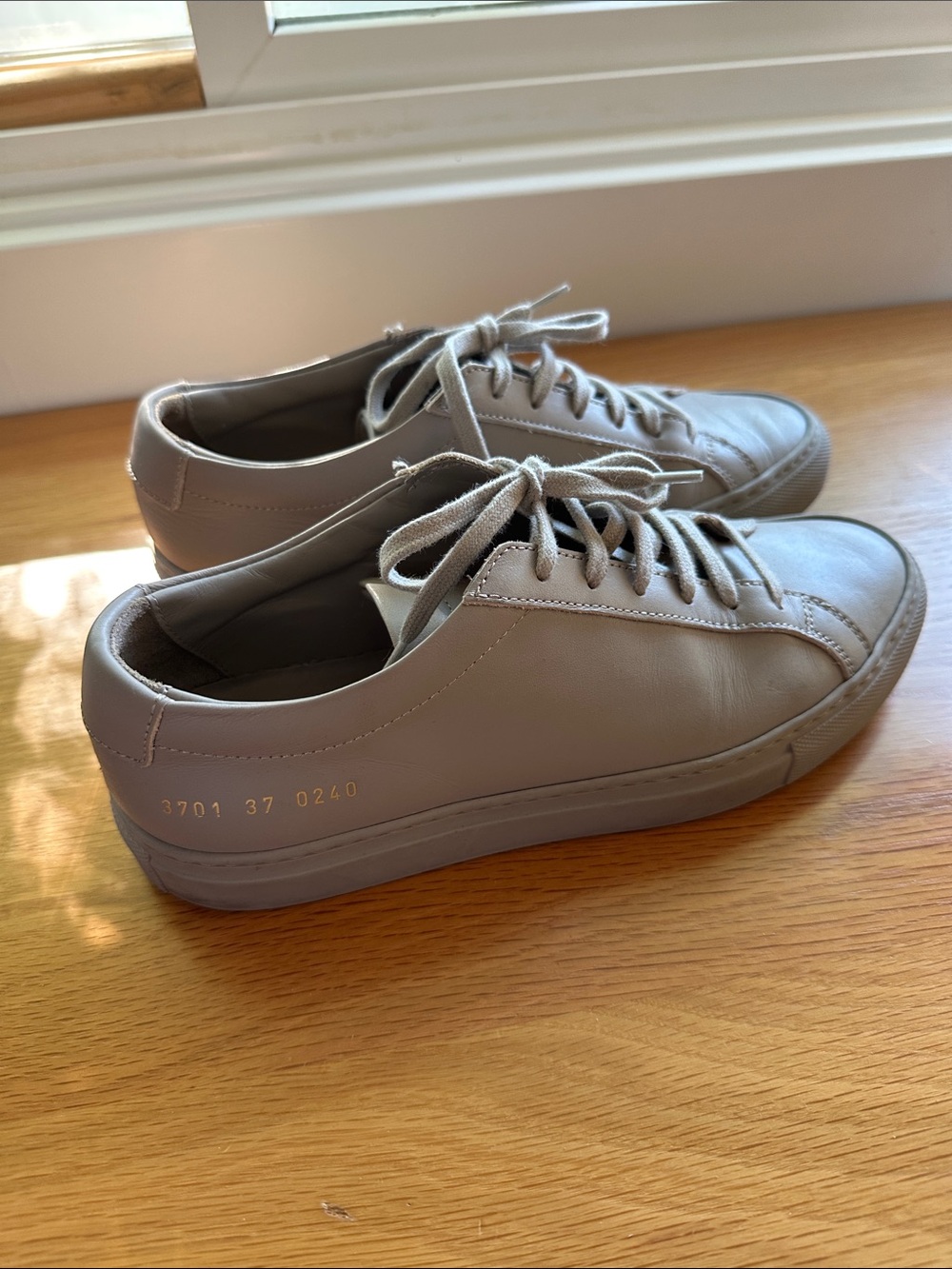 Common Projects Grey Leather Low-Top Casual Sneakers